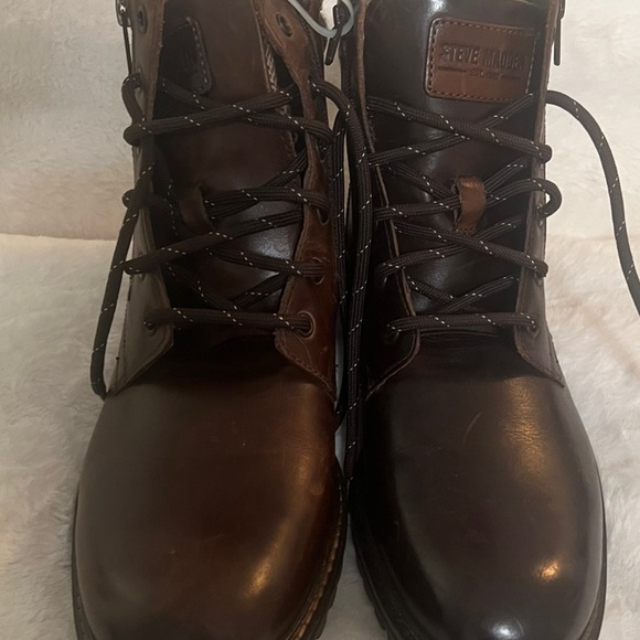 Steve Madden’s Men’s Saga Lace and Zipper Combat Boot - Picture 3 of 3